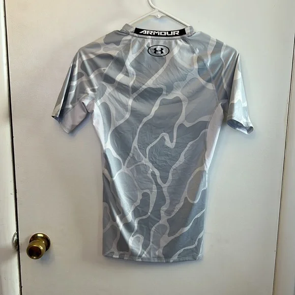 Under Armour Mens Shirt Grey Camo Size Small - Picture 3 of 3